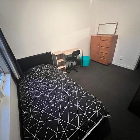 Single Room #1 Or #3 - Homestay Family Home - No Breakfast Hamilton Kültér fotó