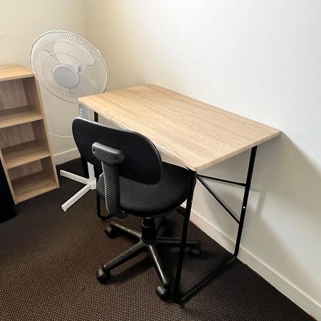Single Room #1 Or #3 - Homestay Family Home - No Breakfast Hamilton Kültér fotó