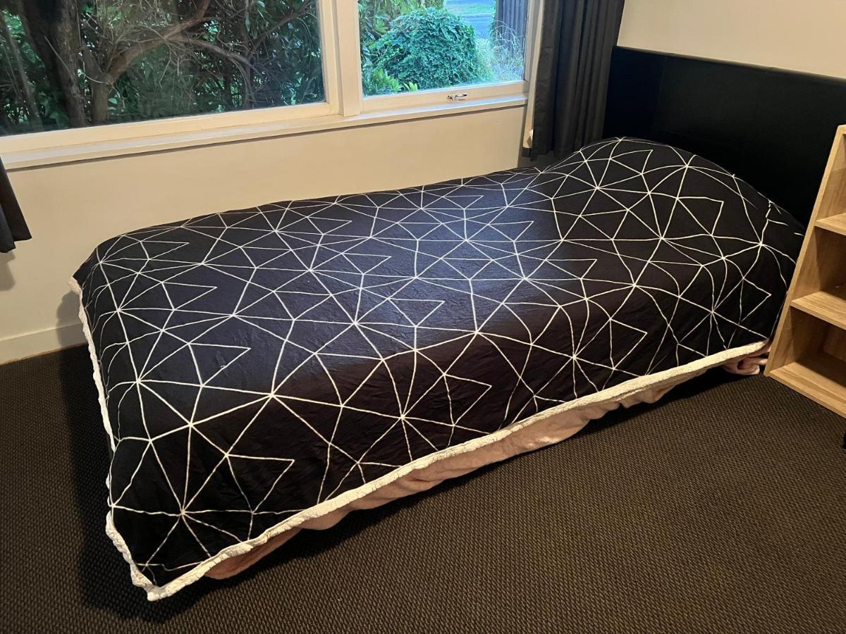 Single Room #1 Or #3 - Homestay Family Home - No Breakfast Hamilton Kültér fotó