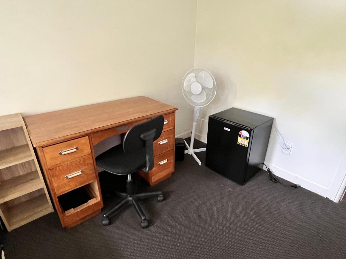 Single Room #1 Or #3 - Homestay Family Home - No Breakfast Hamilton Kültér fotó